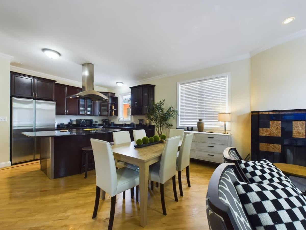 Luxe 4Br With Hot Tub & Game Room Chicago Extérieur photo
